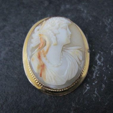 Vintage Gold Filled Carved Cameo Brooch